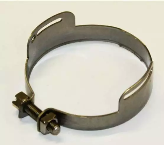 Pakoputken kiinnike Combi E 2800, E 4000 ja C-lämmitin - Ilmakeskuslämmityksen asennustarvikkeet - 39010-01500 - 1