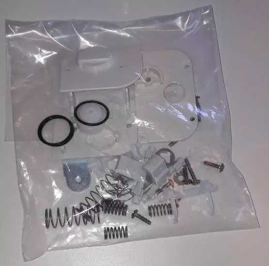 Thetford lukitusosasarja, luukut D6-7, valkoinen - Ovien, luukkujen osat - 2662580 - 1