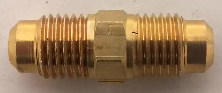 Adapteri 1/4"M x 1/4"M - Ilmastointihuoltolaitteiden varusteet - L05108010001 - 1