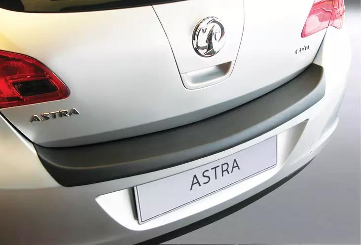 Kolhusuoja Opel Astra J 5d 2009- - Opel takapuskurin suojat - RBP431 - 1