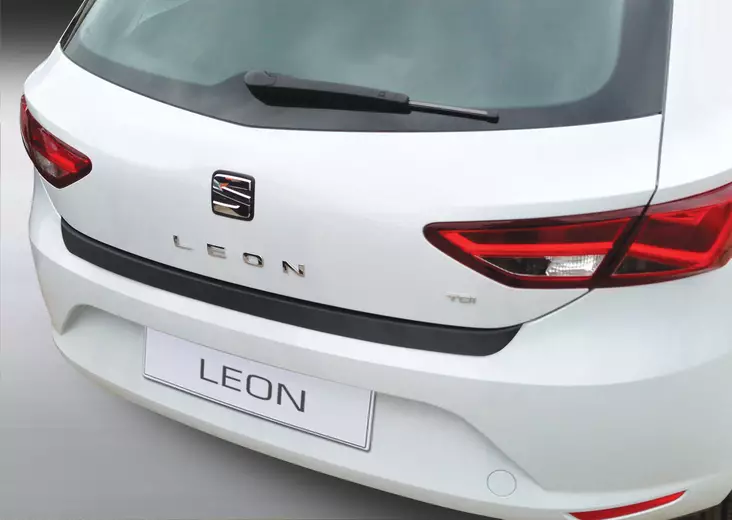 Kolhusuoja Seat Leon 5d SE/FR 2013- - Seat takapuskurin suojat - RBP591 - 1