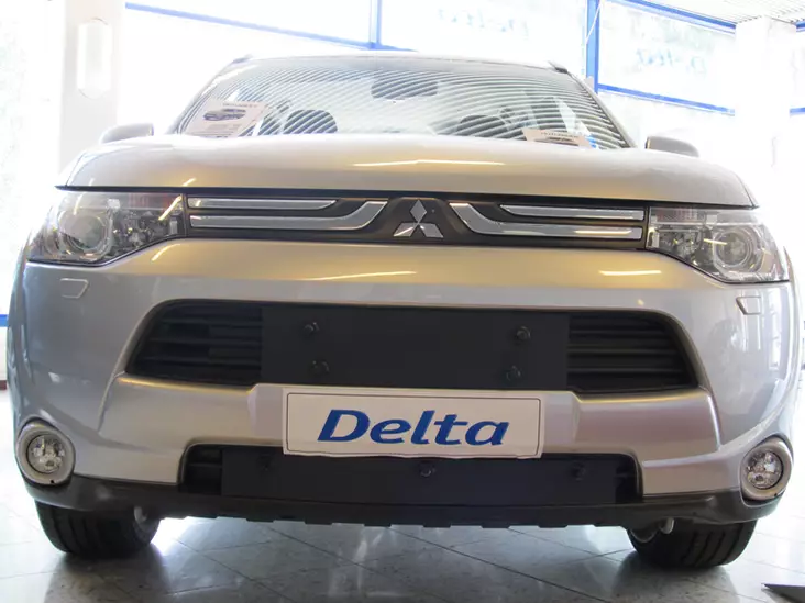 Maskisuoja Mitsubishi Outlander 2013- - Mitsubishi maskisuojat - TS411 - 1