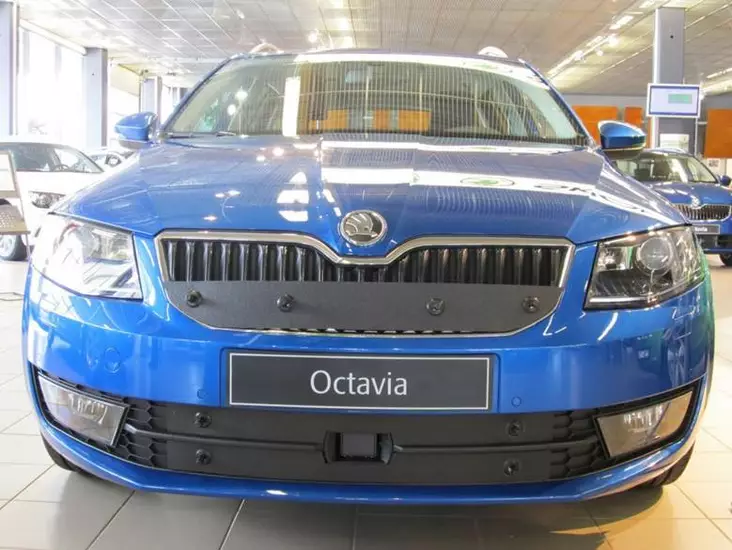 Maskisuoja Skoda Octavia 2013-2016 etututkalla - Skoda maskisuojat - TS421 - 1