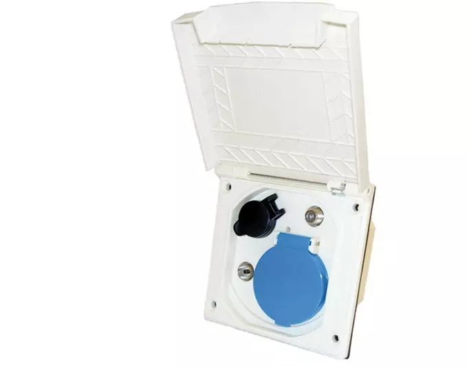 Rasia 230V+12V+TV+sat upotettava valkoinen ulosottorasia - Sähkörasiat ja pistokkeet - 4605771 - 1