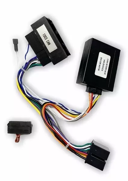 CAN-Bus Adapteri kaapeli Dynavin Adapteri N7 DC/DCIX - Dometic peruutuskamerat - UFT02 - 1