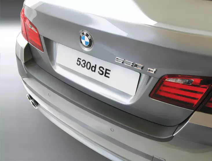 Kolhusuoja BMW 5srj SE/Sport 4d 2010-2016 - BMW takapuskurin suojat - RBP492 - 1