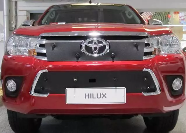 Maskisuoja Toyota Hilux 2016-2020 - Toyota maskisuojat - TS642 - 1