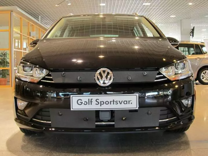 Maskisuoja VW Golf Sportvan 2014-2017, ACC vakionopeussäätimellä - VW maskisuojat - TS492 - 1