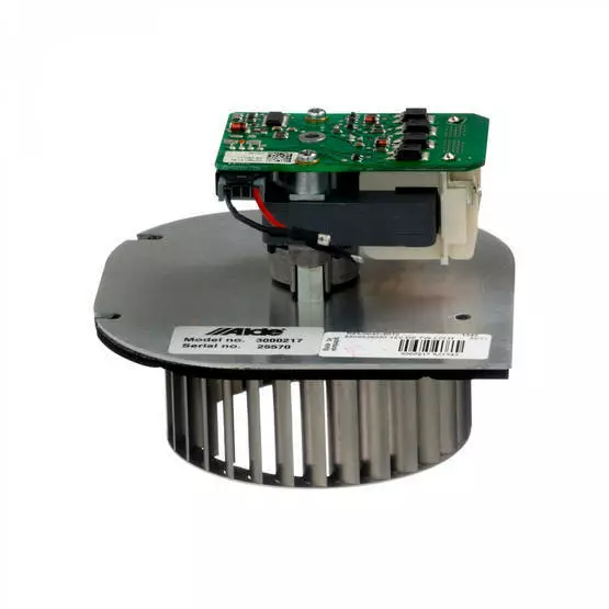 Paloilmapuhallin 9V, 3020, 3010 3000 jossa on kattoläpivienti - Alde 3000, 3010, 3020 varaosat - 3000452 - 1