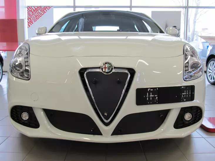 Maskisuoja Alfa Giulietta 2011-2015 - Alfa Romeo maskisuojat - TS173 - 1