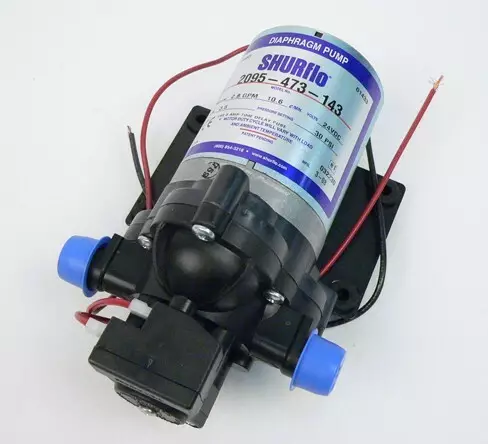 Painevesipumppu Shurflo 24V, 10l/min 2,0 bar - Pumput ja tarvikkeet - 0600703 - 1