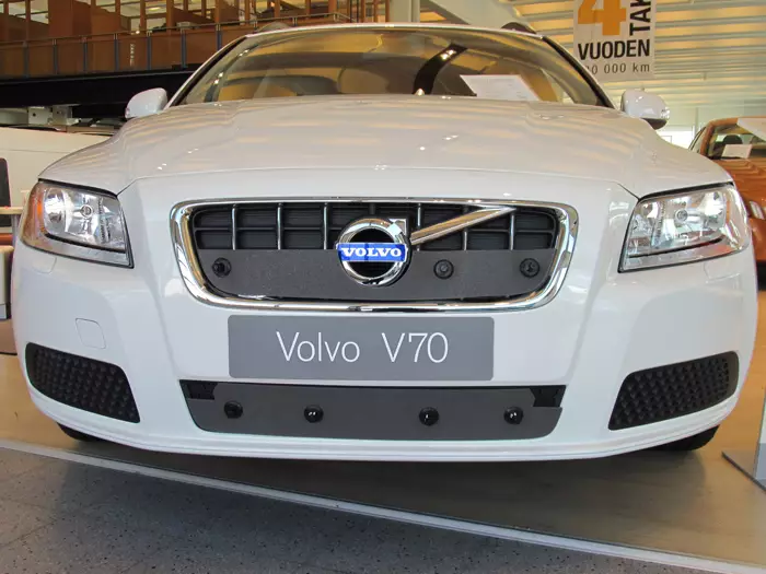 Maskisuoja Volvo 2010-2013, osittain umpinainen säleikkö - Volvo maskisuojat - TS164 - 1
