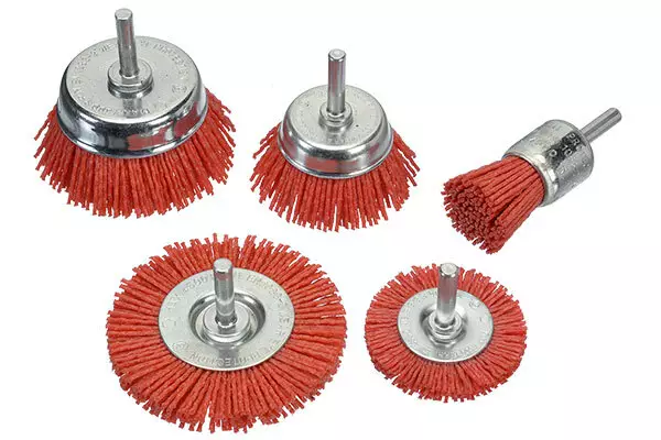 OSBORN NAILONHARJASETTI DIY 5-OSAINEN PUNAINEN - Nailon- ja teräsharjat - 246-600005 - 1