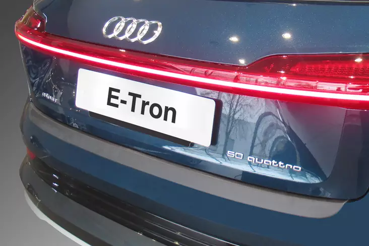 Kolhusuoja Audi E-Tron 2019- - Audi takapuskurin suojat - RBP1367 - 1