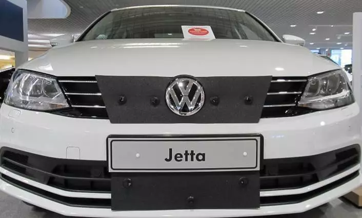Maskisuoja Volkswagen Jetta 2016-, kapea alaosa - VW maskisuojat - TS648 - 1