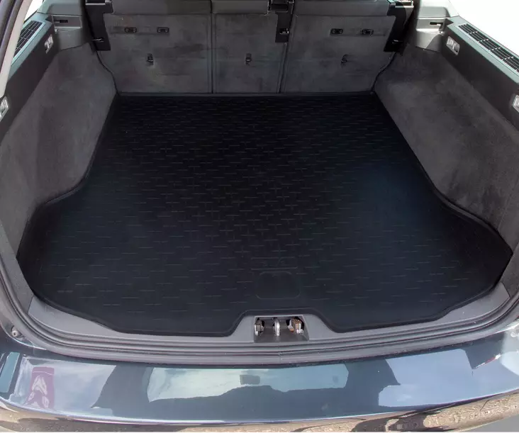 Tavaratilamatto Volvo V70 / XC70 2007- - Volvo tavaratilan matot - TBM1028 - 1