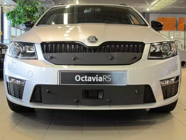 Maskisuoja Skoda Octavia RS 2013-16 etututkalla - Skoda maskisuojat - TS419 - 1