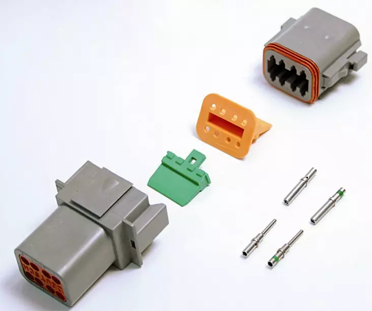 Deutsch DT naaraskuori 8-napa - Deutsch-liittimet - DT04-8PA - 1